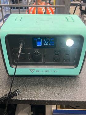 P23009627 Bluetti Eb70s