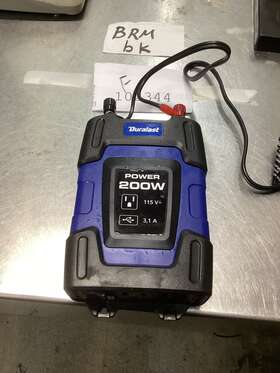 70001a Duralast 200w Mobile Power Inverter With 2 Usb Ports 3.1a And Ac Outlets