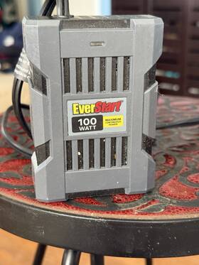 555535009 Everstart Ever Start 100 Watts Vehicle Power Inverter