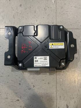 84379747 Gm 2020 Gmc Power Inverter For Household 110 Outlet Oem Factory Original