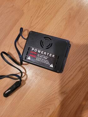 Powertek Hpi-110250f 200w Car Power Inverter 12-15vdc
