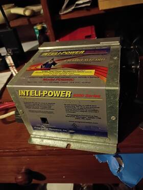 Progressive Dynamics Inc Pd9280av Inteli-power 9200series Converter/charger With Built-in Charge Dal
