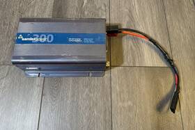 Sa-300-12 Samlex 300 Watt 12vdc Pure Sine Wave Inverter