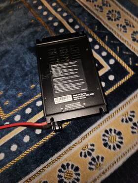 Schumacher Scb41055 Battery Extender Power Converter 410w 12v Socket