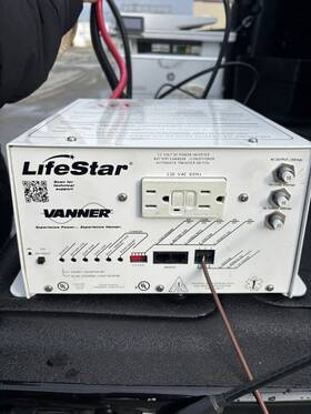 Vanner 17340-426301 Lifesine Sinewave Ambulance Power Module Inverter/charger - 1100 Watt /120 Vac