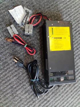 S-1800 Vevor Smart Charger 1800watt Inverter Rv Batteries Forklift Golf Carts